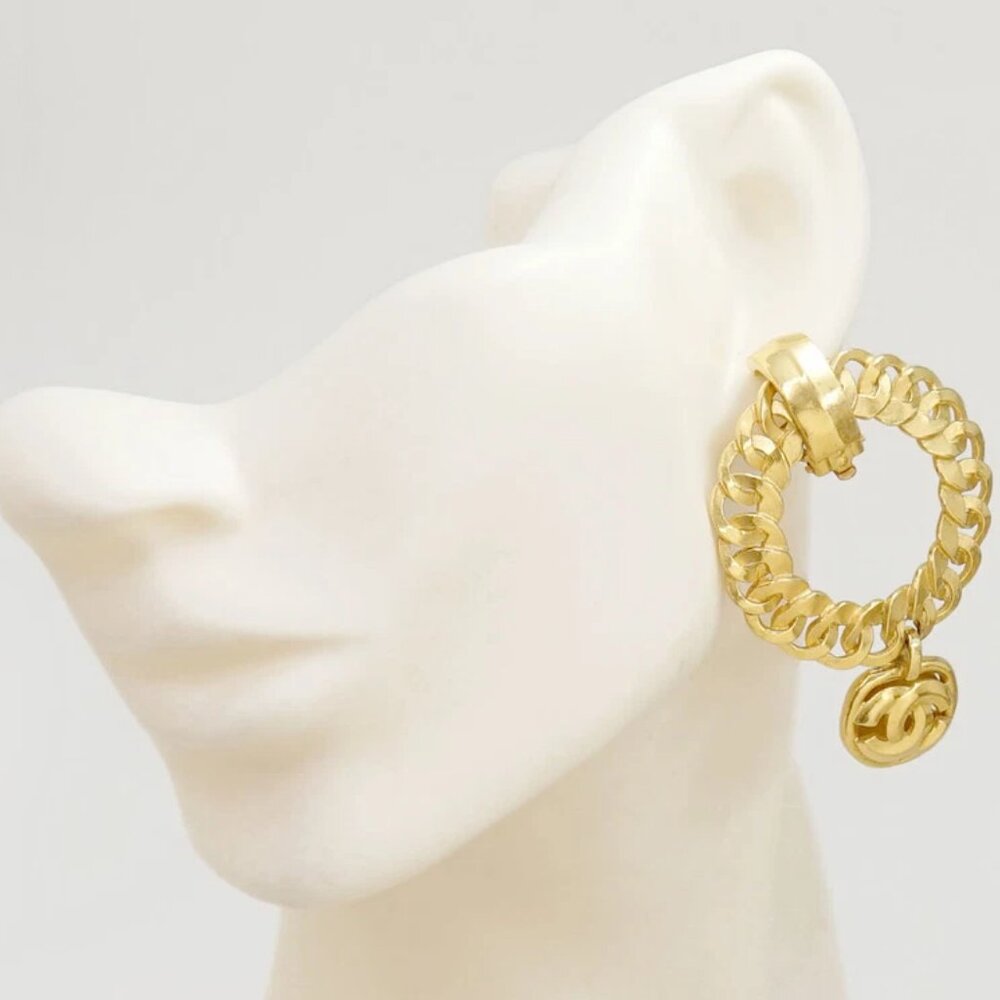 CHANEL CC Logos Hoop Dangle Clip-On Earrings Gold Tone 96P Auth #22400 - Picture 2 of 5